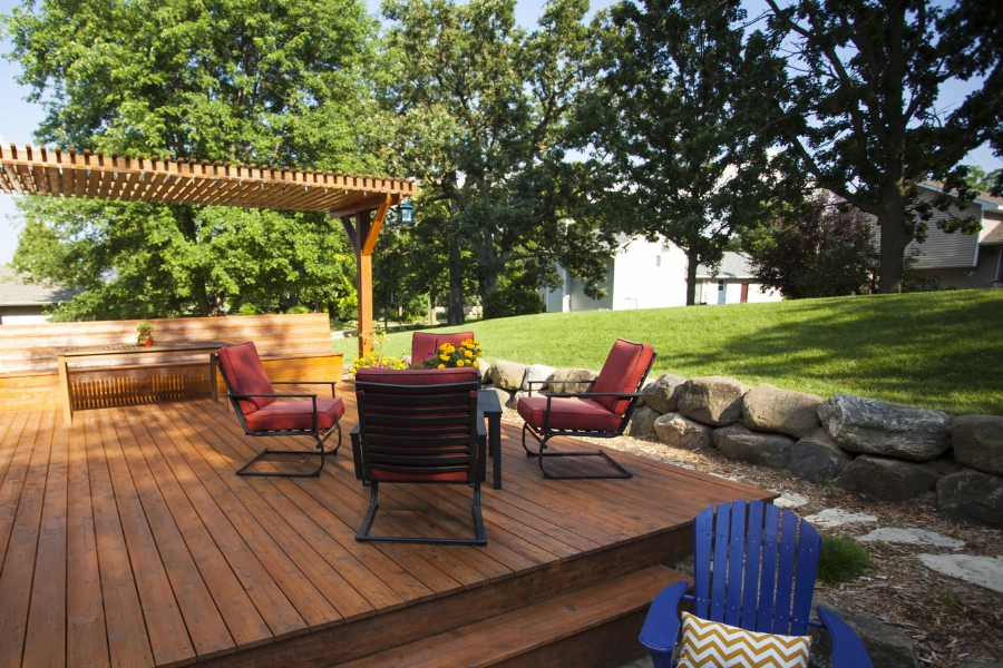 Custom deck built with an affordable deck builders in Maryville cost