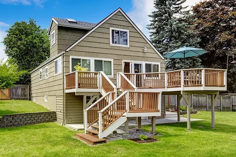 Deck installation cost in Maryville TN for a premium custom deck