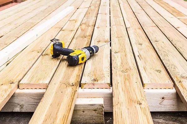 Deck installation cost in Maryville TN affected by materials and design