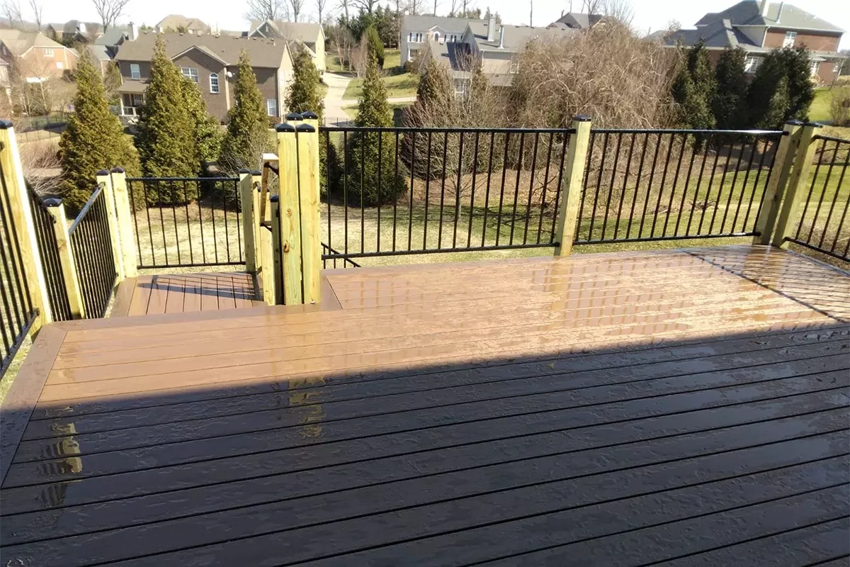 Expert composite decking services in Maryville.